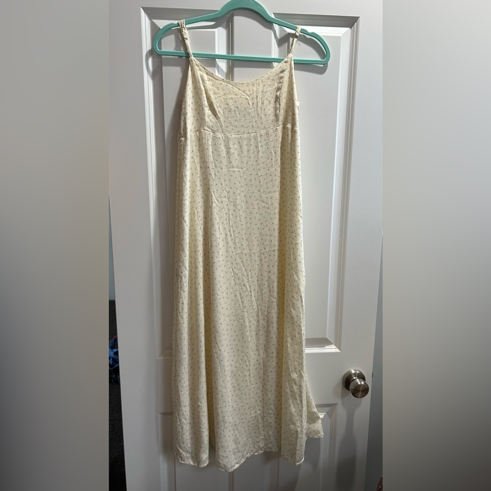 NWOT Brandy Melville Cream Patterned Dress